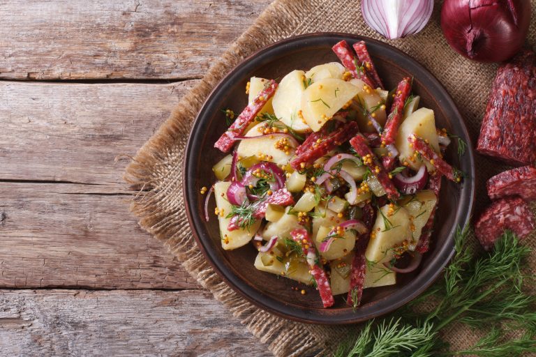 Fransk potatissallad med salami